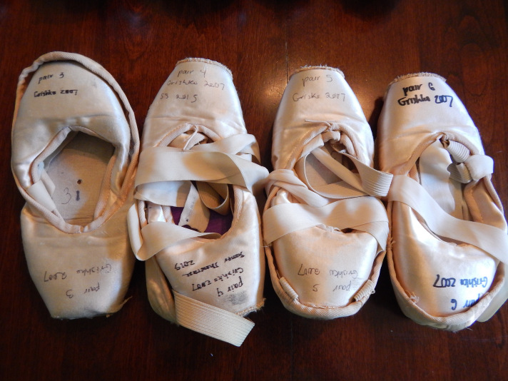 Top Tip #3 – Dead Pointe Shoes