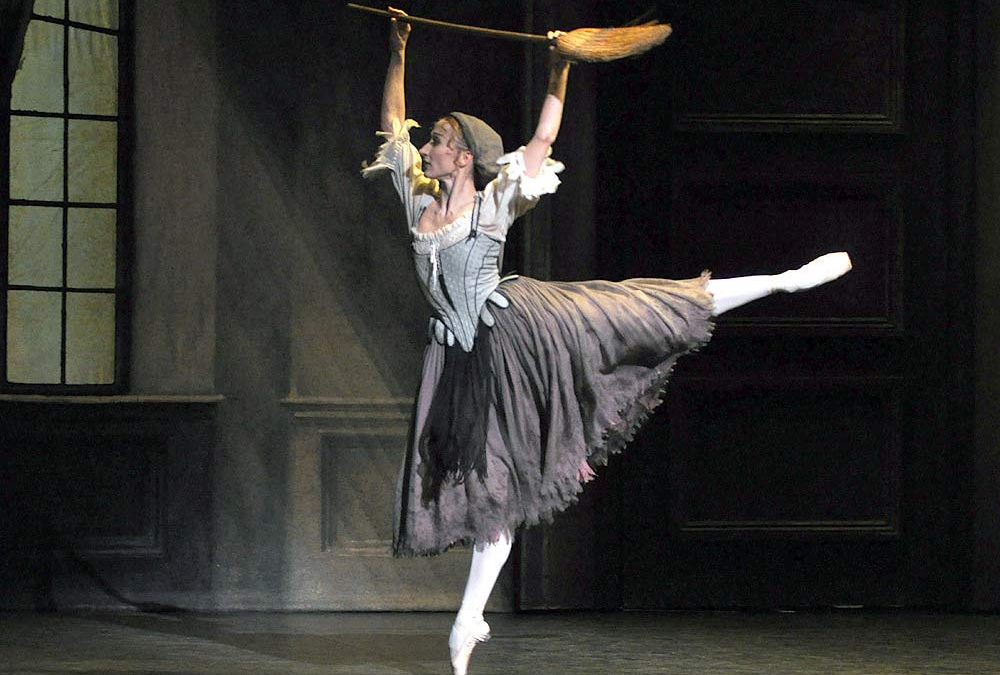 Cinderella Synopsis and Fun Facts
